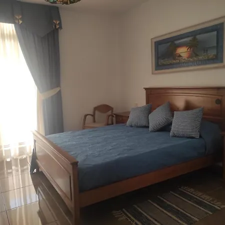 Апартаменты Marina Palace Paraiso *