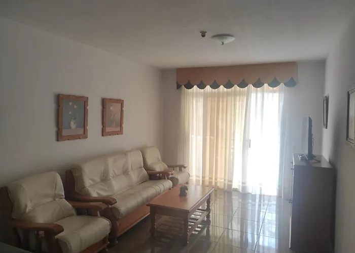 Marina Palace Paraiso * אדחה